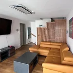 度假居 Cityhouse Wg 9 *